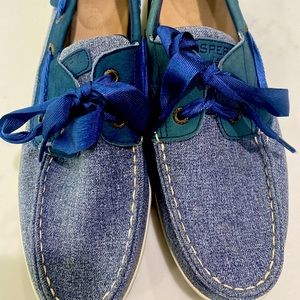 Sperry  boat shoes navy chambray w sparkle  9.5. Koifish style!  Like new.